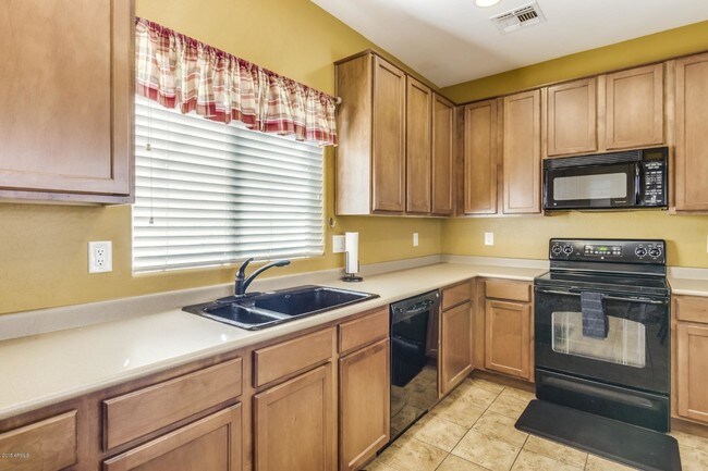 Building Photo - 22026 N 103rd Ln