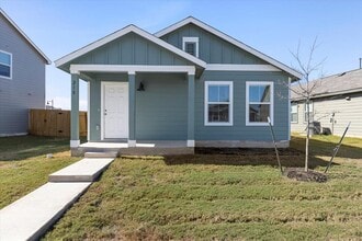 Building Photo - 210 Chapel Beck Dr