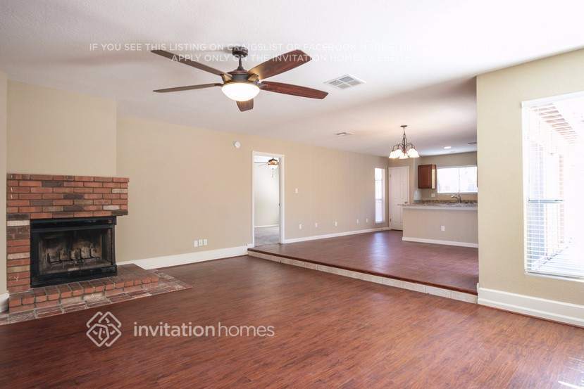 Building Photo - 3861 W Ivanhoe St