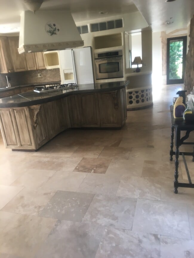 Building Photo - 2308 Canyon View Rd