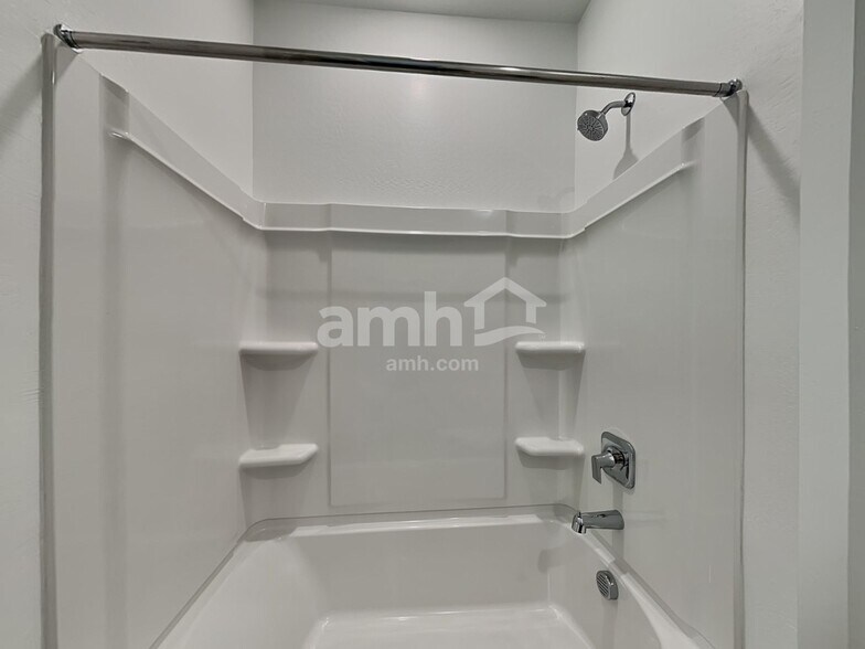 Building Photo - 13083 N Honest Endeavor Wy