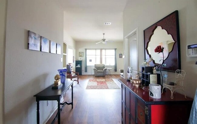 Building Photo - 19600 Per Lange Pass