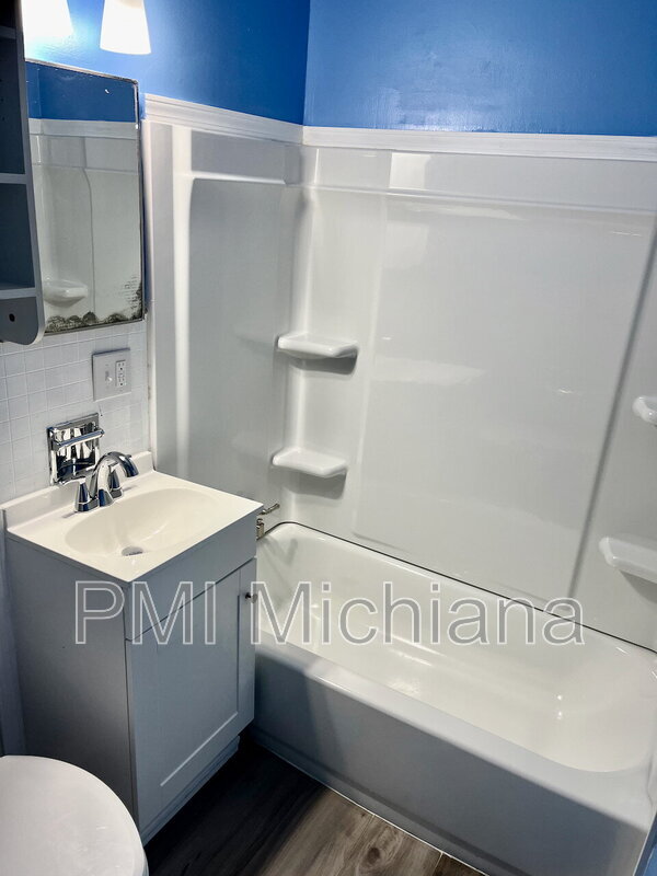 Building Photo - 1909 Swygart Ave