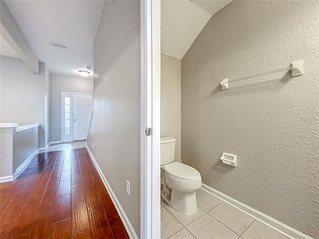 Building Photo - 1017 Enclair St