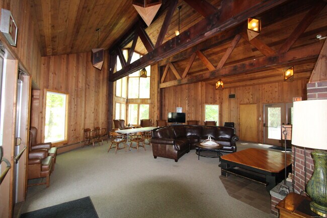 Building Photo - 6 Lyle Ct