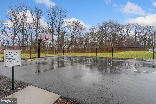 Building Photo - 29 Sister's Farmstead Rd