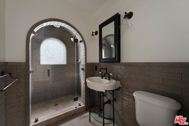 Building Photo - 1901 El Cerrito Pl