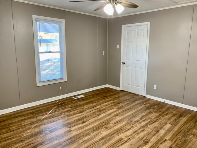 Building Photo - "5 Points Beauty 2-Bed Oasis in Huntsville. $500 off one month with 18 month lease!!!