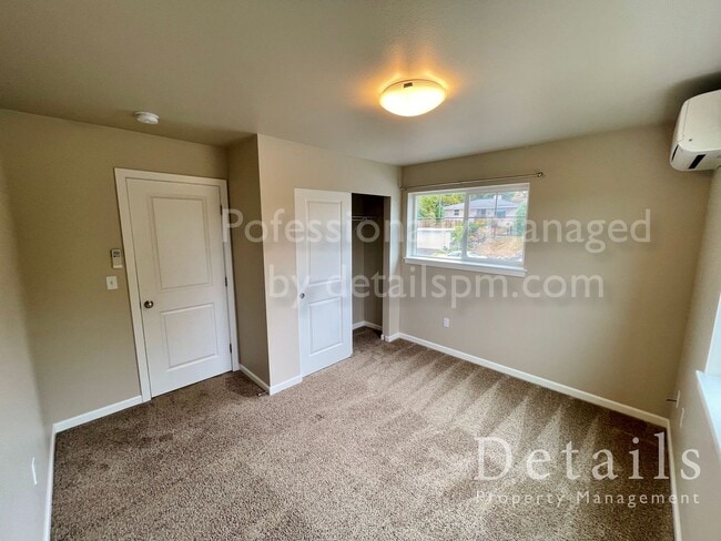 Building Photo - COMING SOON: Poulsbo 2 Bedroom with Water & Mountain Views!