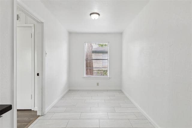Building Photo - 2136 Van Cleave Dr