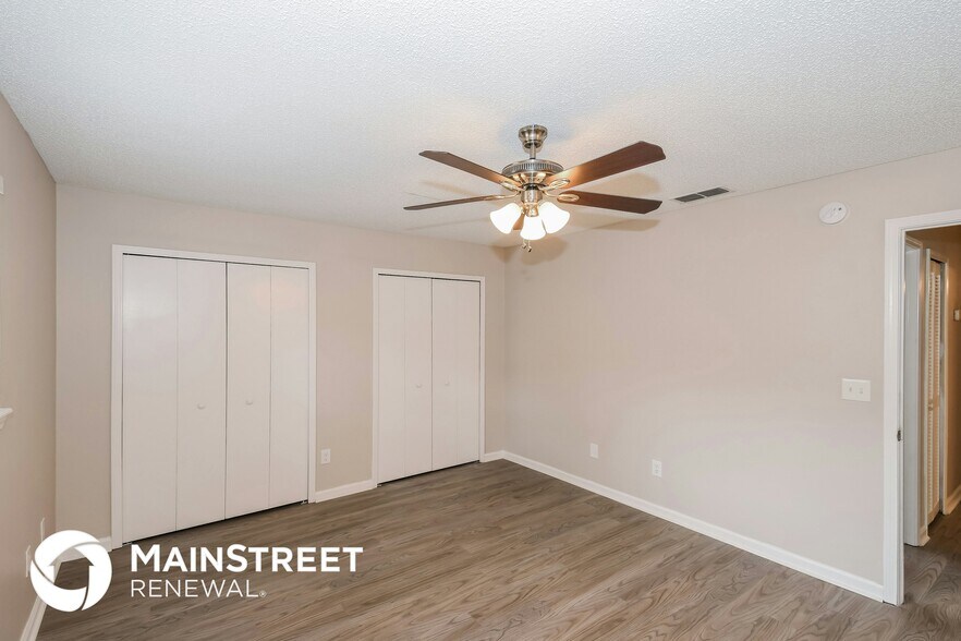 Building Photo - 5123 Somerton Ct