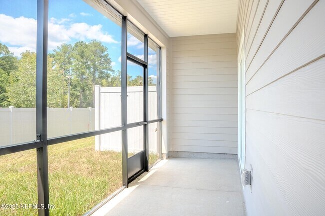 Building Photo - 2221 Windward Cay Ln
