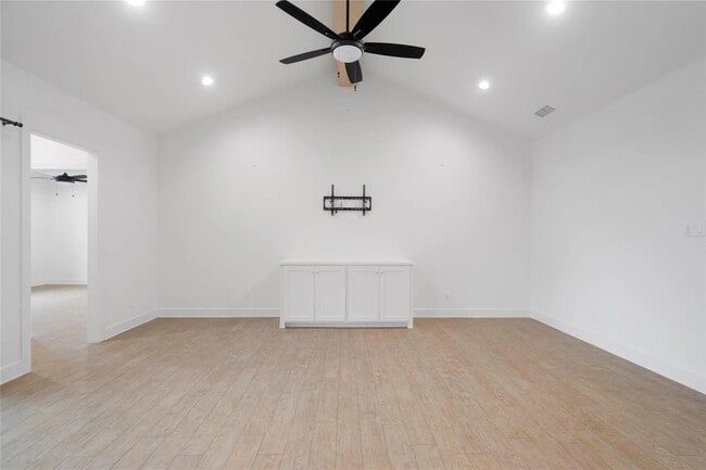 Building Photo - 4533 Seals Ln