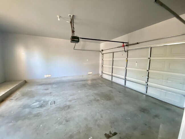 Building Photo - Medical Center/USAA/ UTSA 3 BD/2.5 BA Ready for Move In! ***MOVE IN SPECIAL***