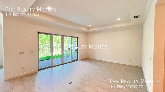 Building Photo - 1440 Nandina Cir
