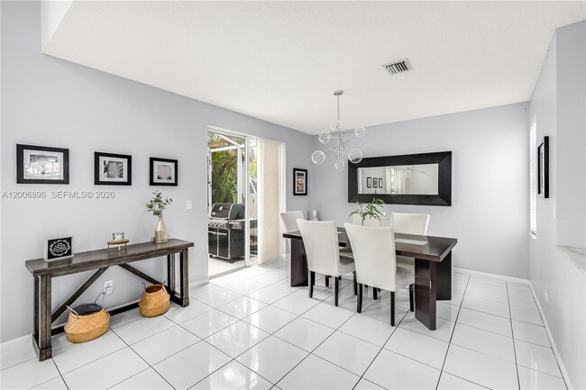 Building Photo - 14972 SW 50th Ct