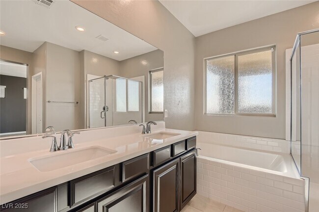 Building Photo - 12397 Harbor Isle Ave