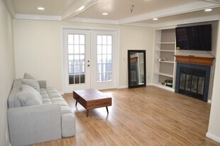 Building Photo - 328 N Allen St