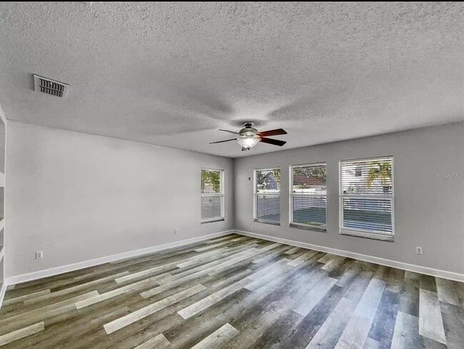 Building Photo - 163 Rona Ln