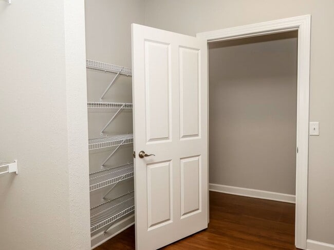 Building Photo - 3BD/3BA For Rent In Bluffs East