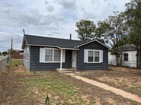 Building Photo - 101 N Uvalde Ave