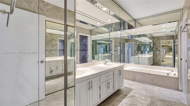 Building Photo - 205 Dunwoody Ln