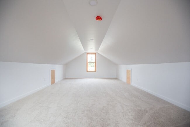 Building Photo - *** 3 Bedroom New Build In SE ! ONE MONTH ...