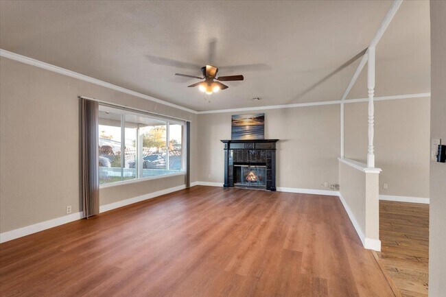 Building Photo - 2008 Franklin Ave