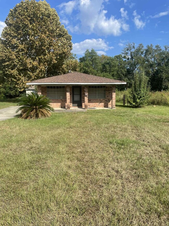 Primary Photo - 2206 33rd Ave