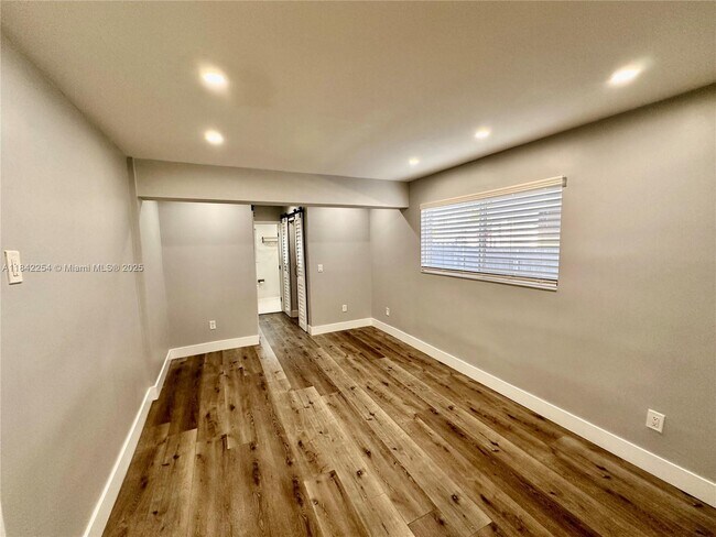 Building Photo - 8943 SW 25th St