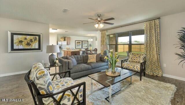 Building Photo - 1034 Enclave Cir