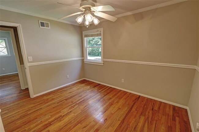 Building Photo - 2968 Fantasy Ln