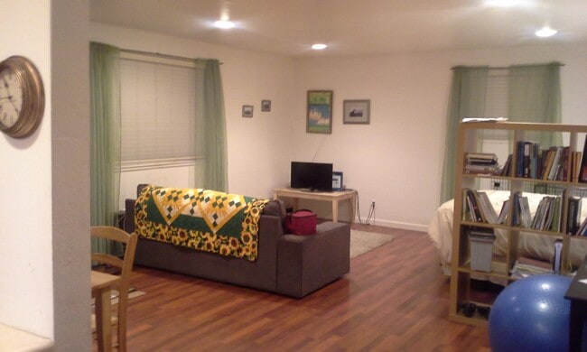 Building Photo - 1184 18th Ave