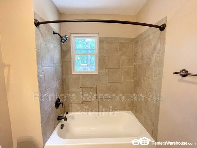 Building Photo - 5736 Avalon Woods Dr