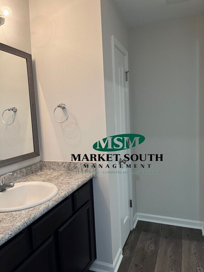 Building Photo - Rice Creek!  Port Wentworth **Rent Special...