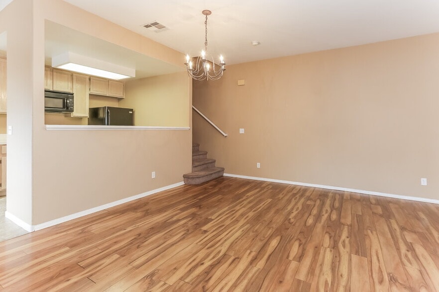 Building Photo - 1449 Morro Creek St