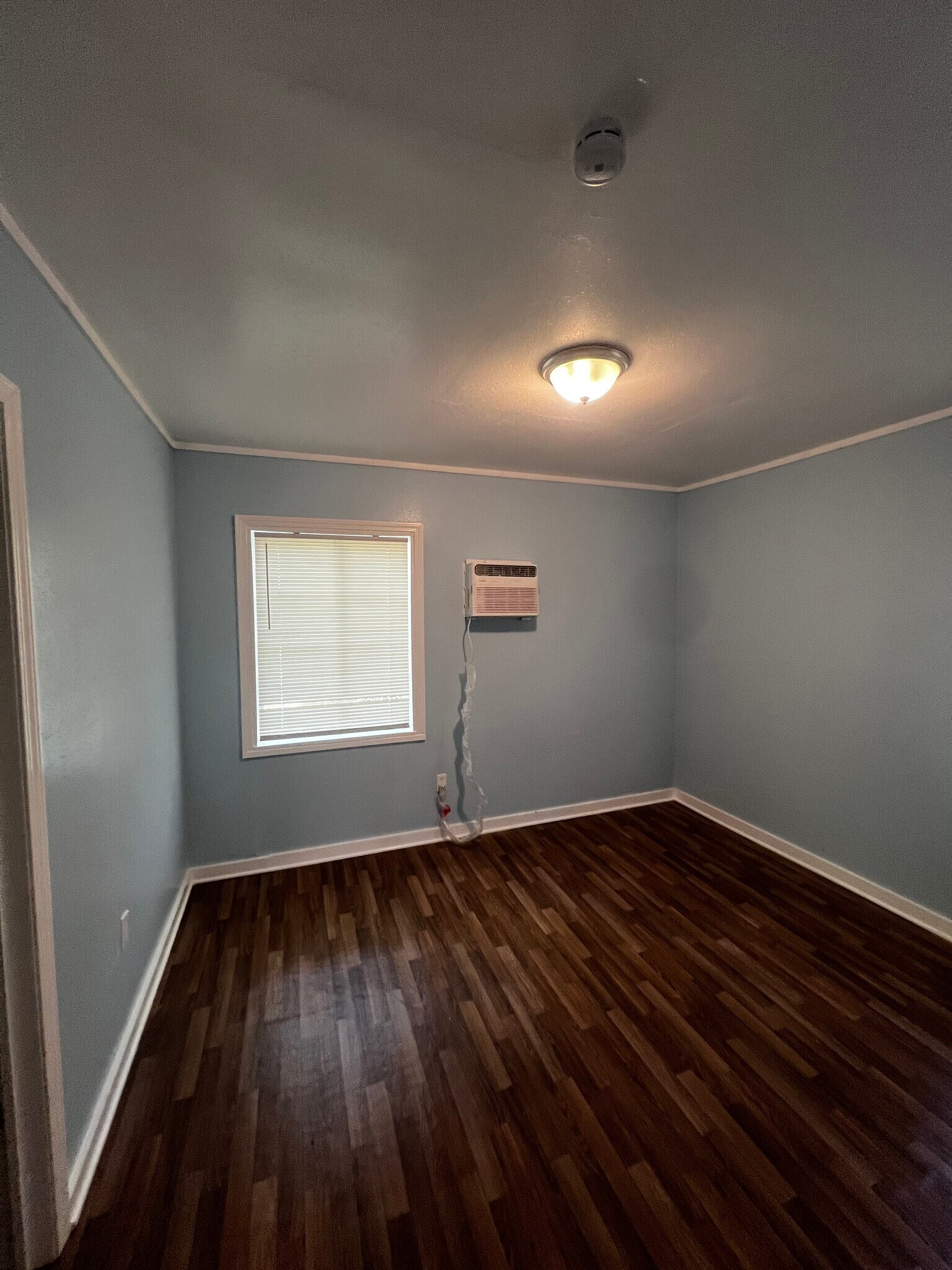 Building Photo - 3155 Shirley Dr