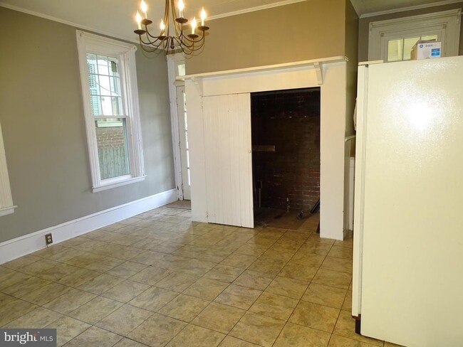 Building Photo - 108 Commerce St