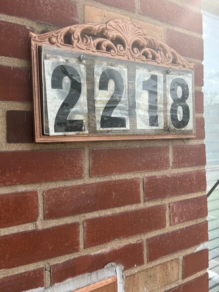 Building Photo - 2218 Farrar St