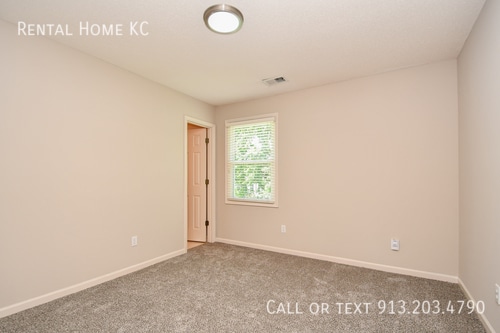 Building Photo - 11912 W 132nd St