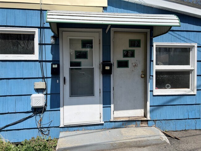 Building Photo - 4 Erie St