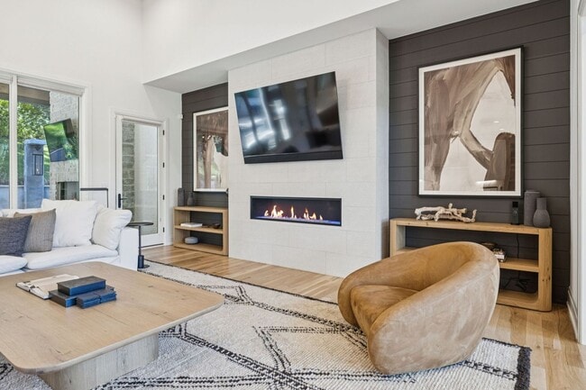 Building Photo - Experience elevated living in this fully furnished luxury residence