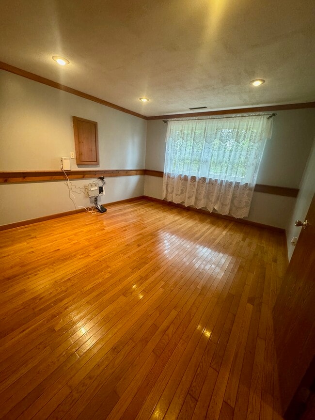 Downstairs living space - 5940 Bowman Rd