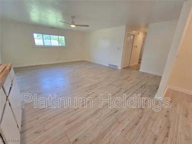 Building Photo - 10306 Winthrop Rd