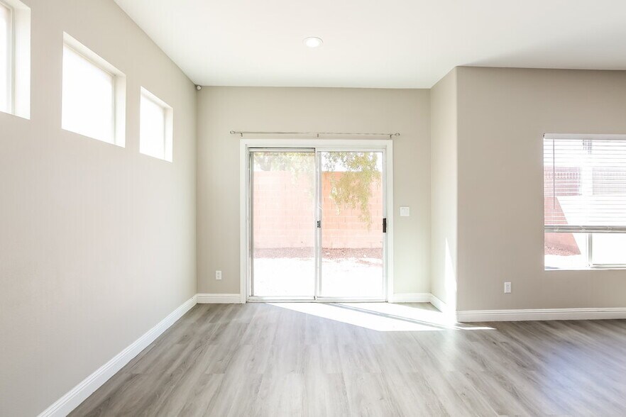 Building Photo - 6347 Blushing Willow St