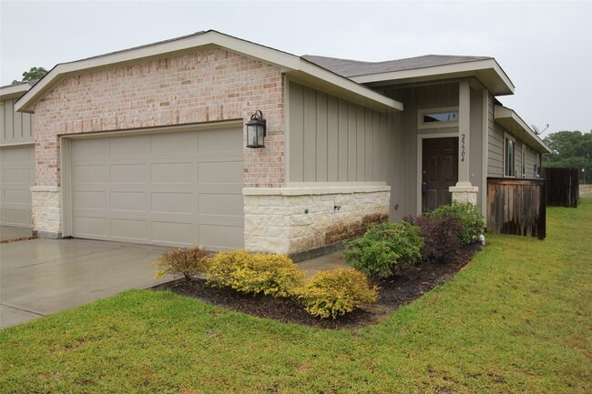 Building Photo - 25504 Starling Ln