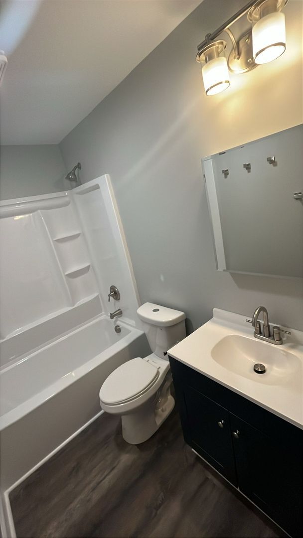 Building Photo - 112 Courtney Cir