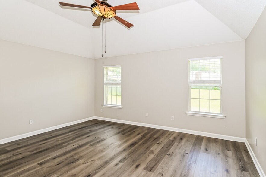 Building Photo - 5791 Pecan Trce