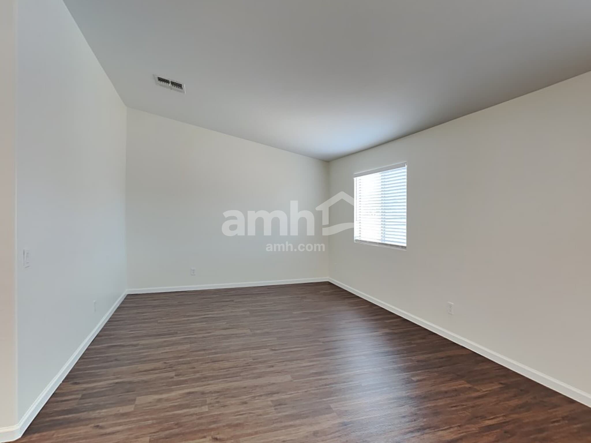 Building Photo - 18443 N 114th Ave