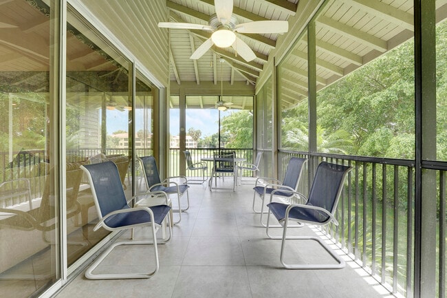 Building Photo - 7599 Cinebar Dr